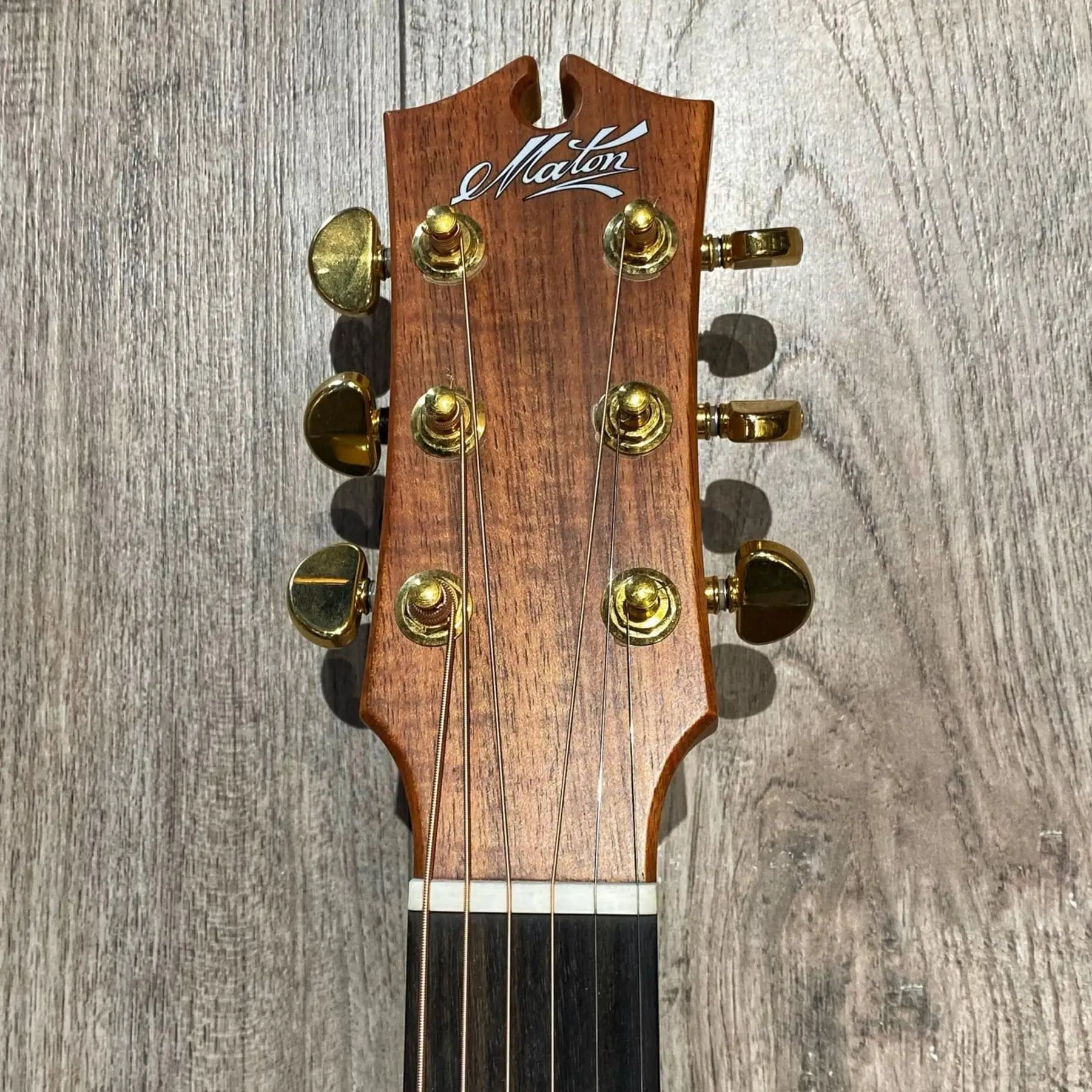 Maton EBG808A Artist w/case