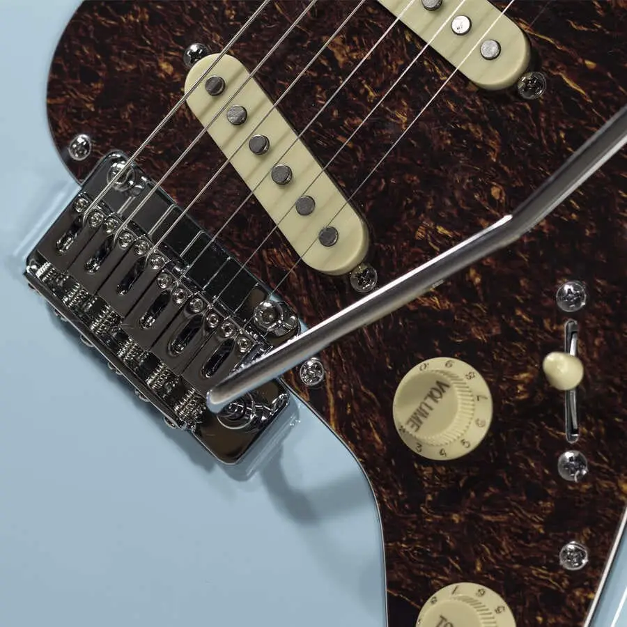 Schecter R66 Traditional Vintage Sixties
