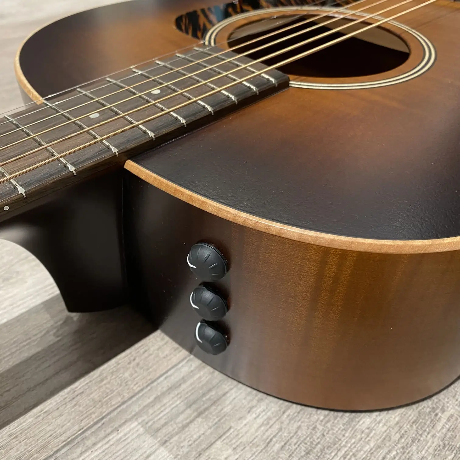 Taylor American Dream Grand Pacific AD27E Shaded Edge Burst