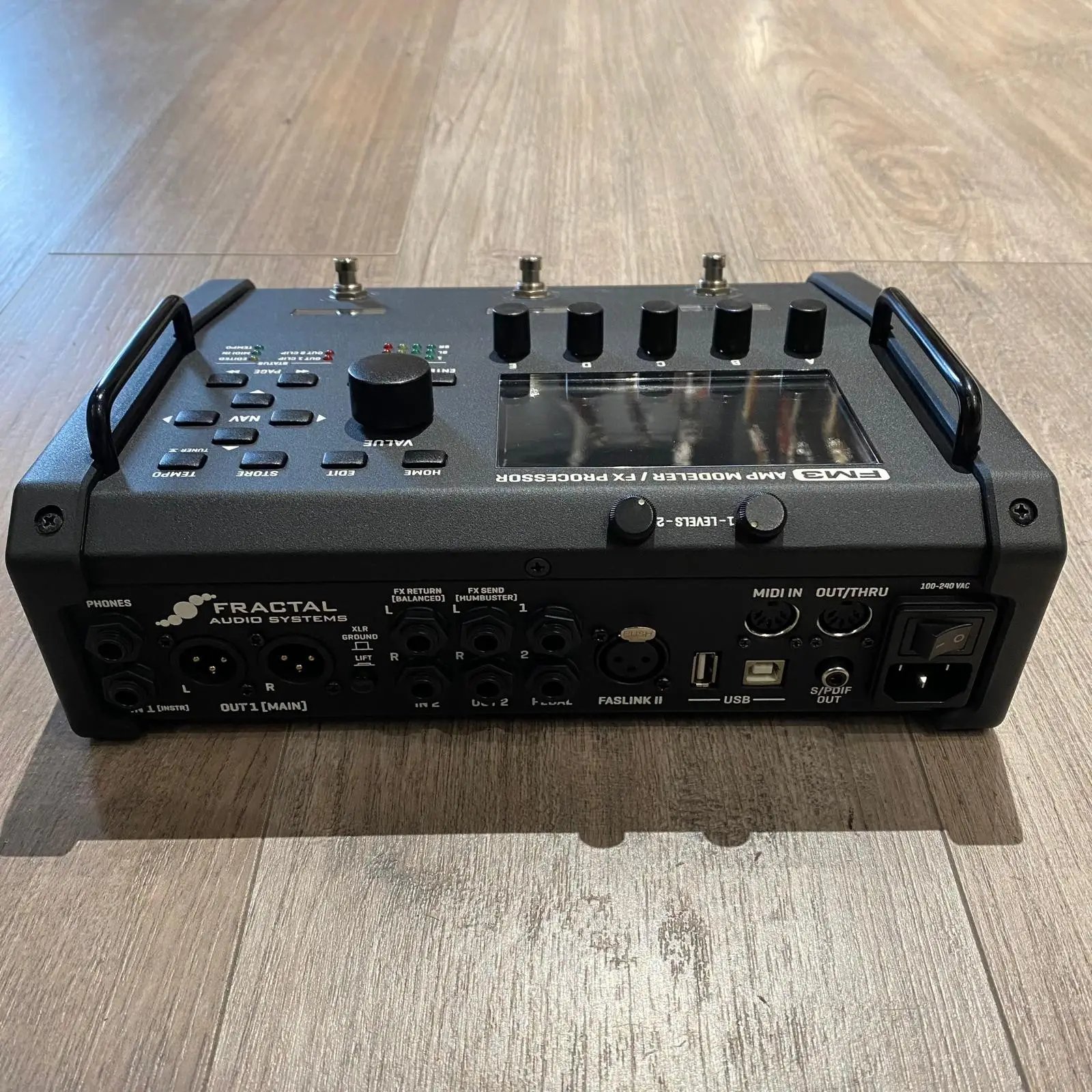 Fractal Audio FM3