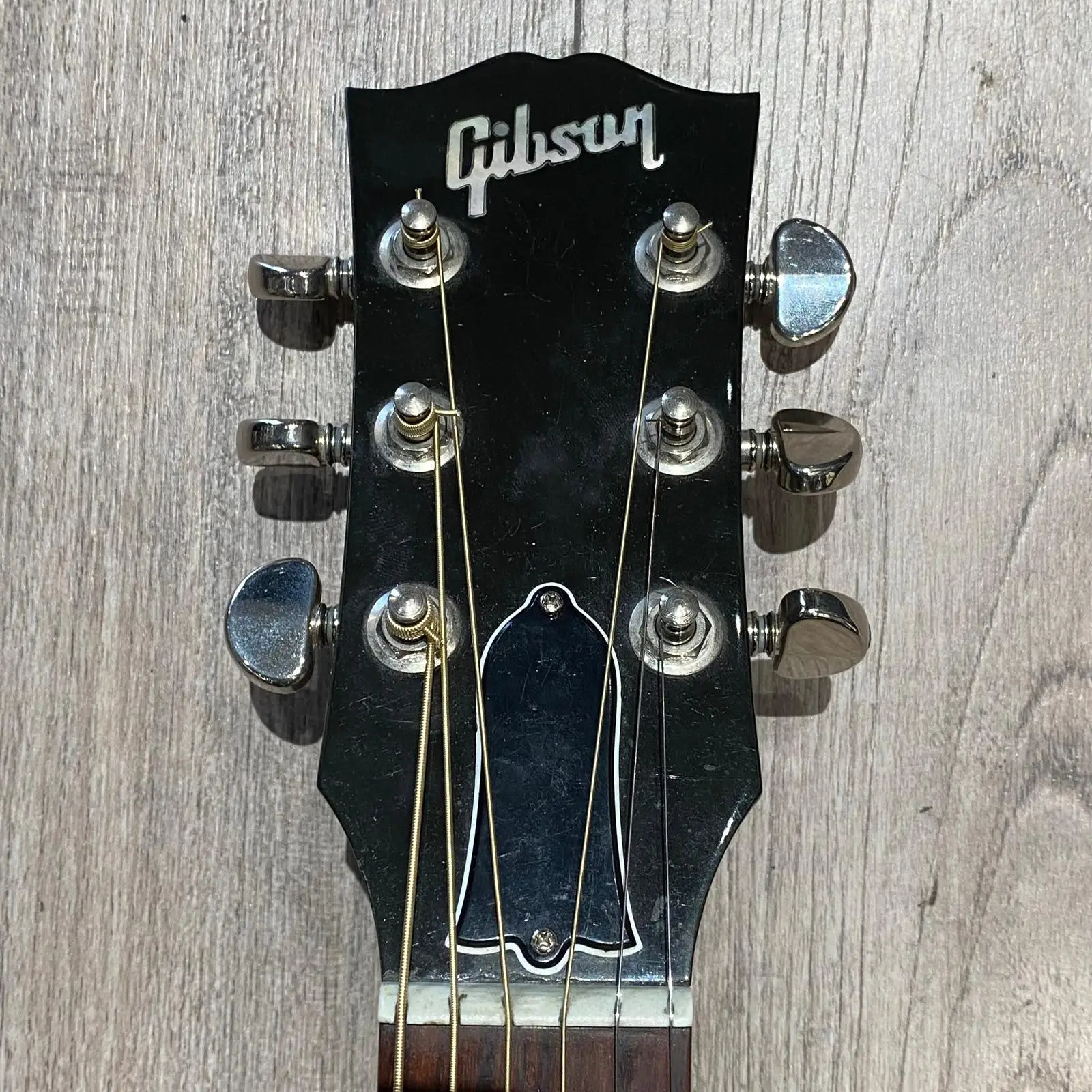 Gibson J45 Standard
