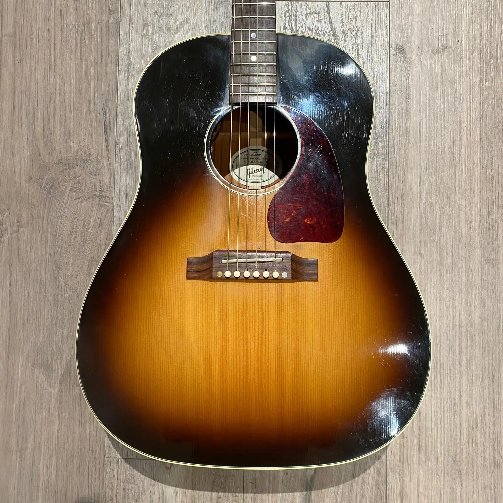 Gibson J45 Standard Gibson J45 Standard